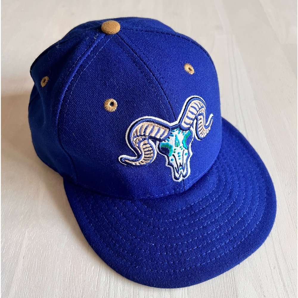 Hartford Yard Goats ‘Los Chivos de Hartford’ Minor League Baseball Fitted Cap